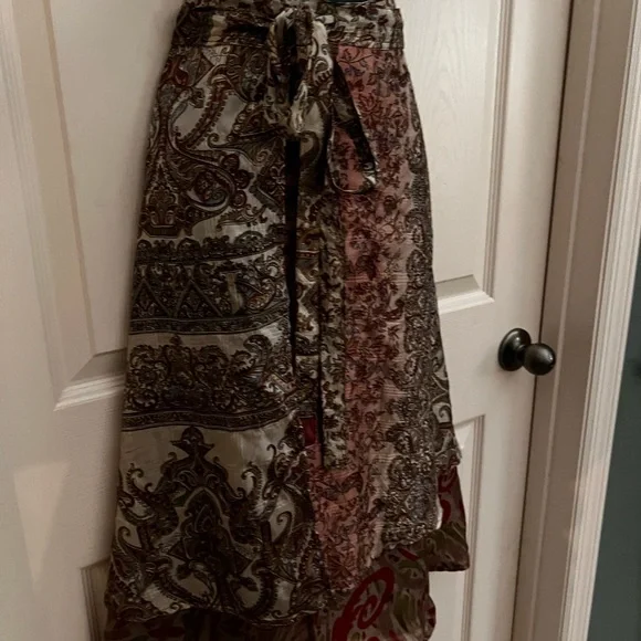 Silk one size wrap around skirt-Kaniza- Imported- 36” Length- NEW - Picture 2 of 14